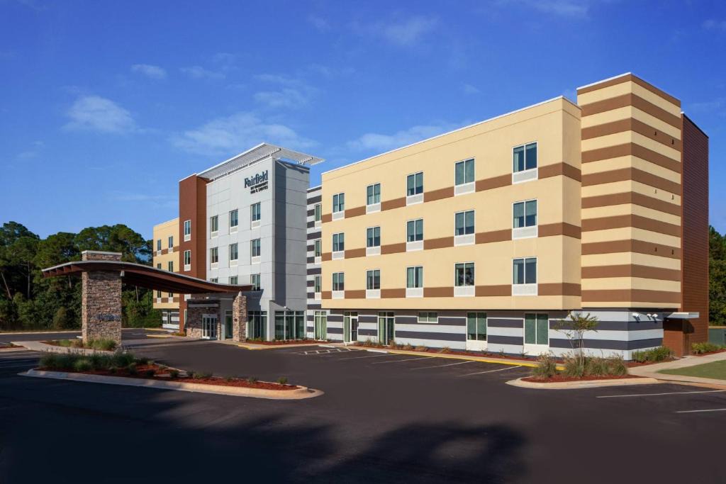 Northwest Pensacola Hotel | Fairfield by Marriott Inn & Suites Pensacola Pine Forest