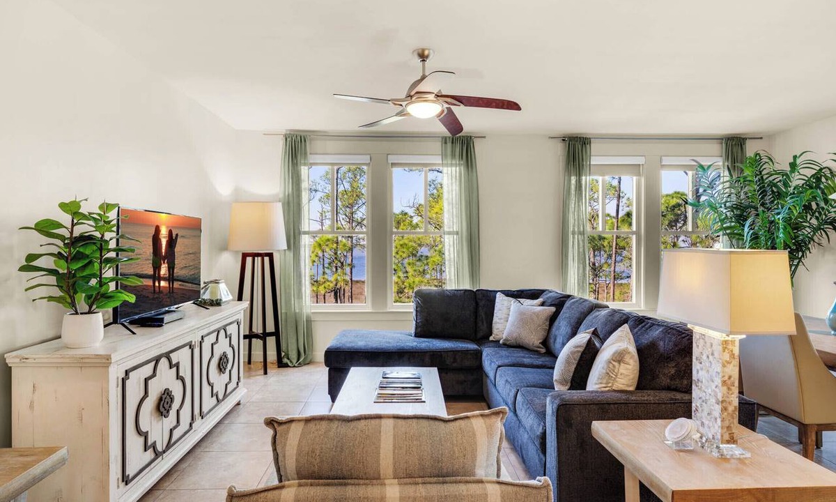 Baytowne Wharf Condo | Free Resort Tram | Stunning Bay Views from Corner Balcony | Bahia 4324 | Sandest