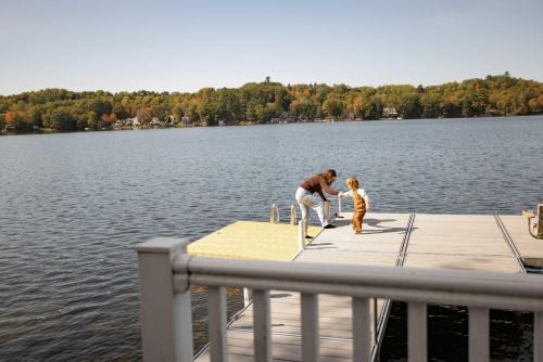 Belgrade House | Gables End Escape Lakefront Dock Kayaks