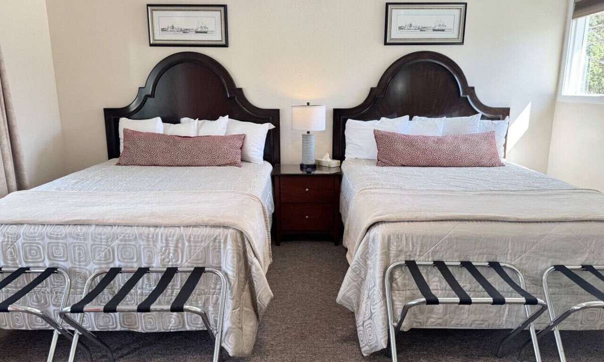Hulls Cove Hotel | Gallagher`s Travels Room Fourteen (Double Queen)