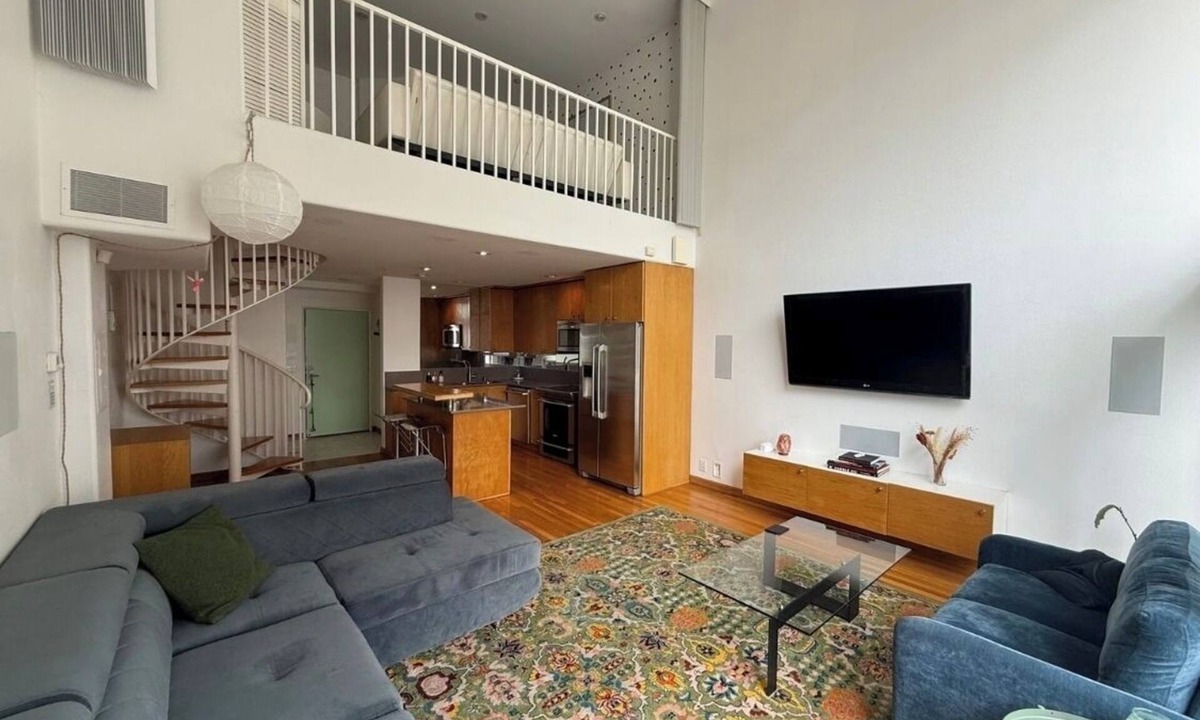 Marina District Condo | Gaslamp Loft - Charming 2-bedroom condo with WiFi, AC in delightful San Diego