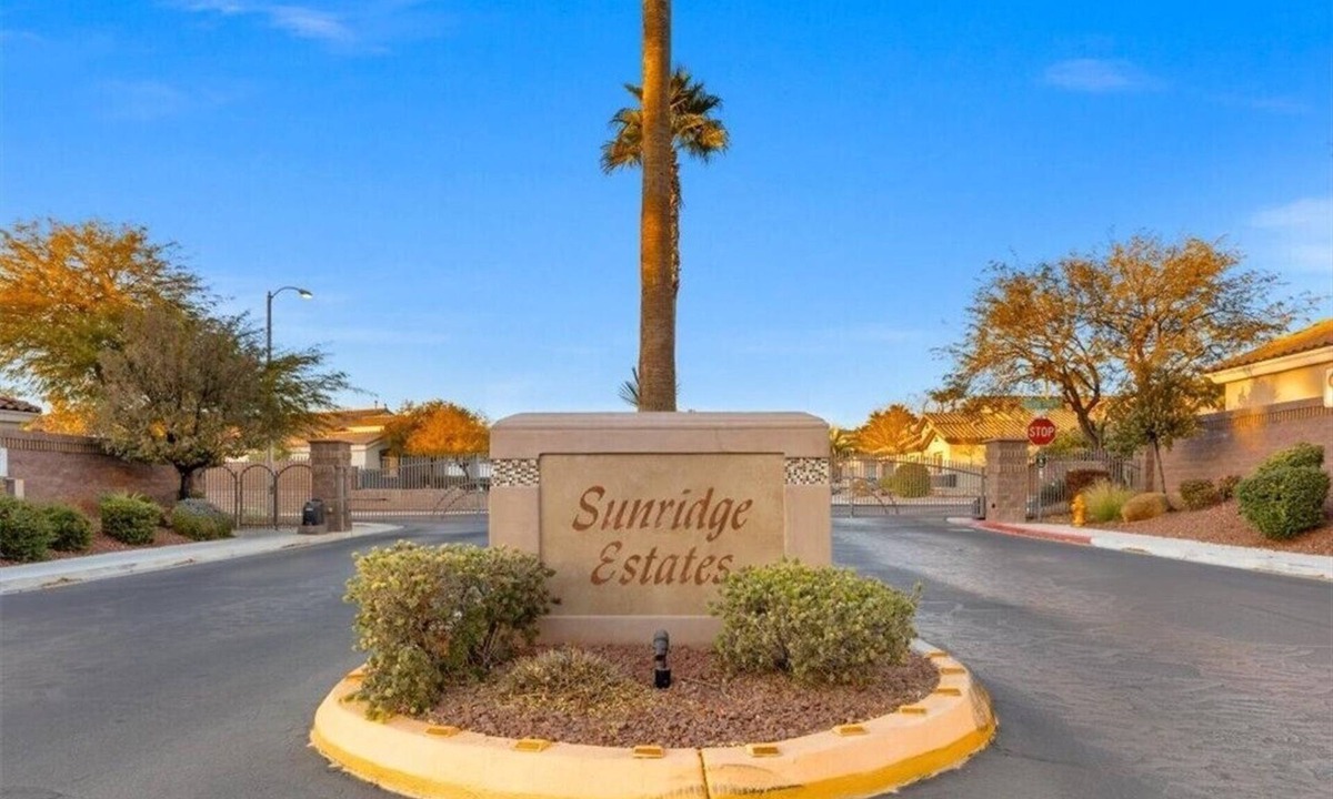 MacDonald Ranch House | Gated single story 3 bed 3 bath 1 office house with private pool and spa