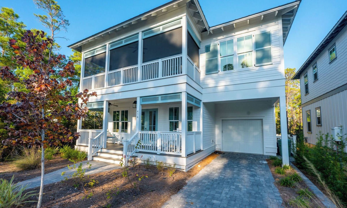 Lakeside at Blue Mountain Beach House | Gather. Laugh. Repeat. Luxury in BMB – Bikes Included, Golf Cart Available
