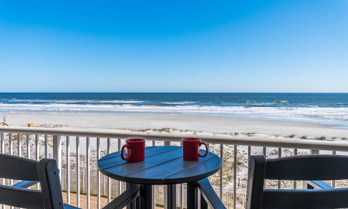 Jacksonville Beach Condo | GORGEOUS Oceanfront 100% renovated 2/2 w/garage, elevator, pool, has EVERYTHING