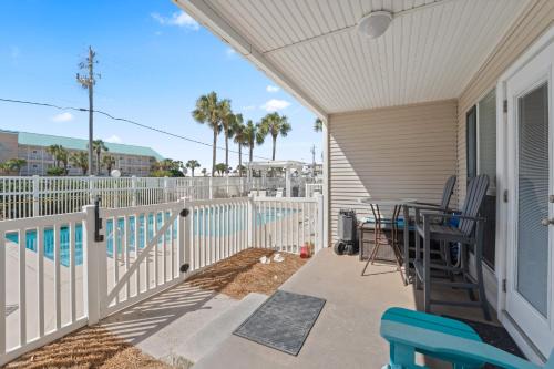 Crystal Beach House | Grand Caribbean West 106 - Life is Good Today