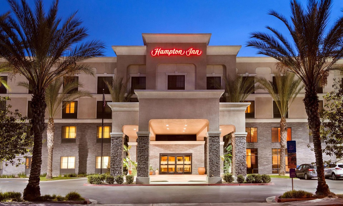 Southwest Anaheim Hotel | Hampton Inn Los Angeles-Orange County-Cypress