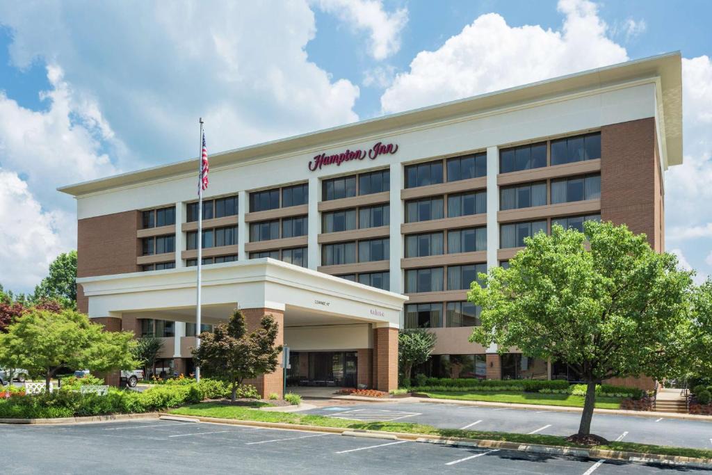 Lakeview Hotel | Hampton Inn Manassas