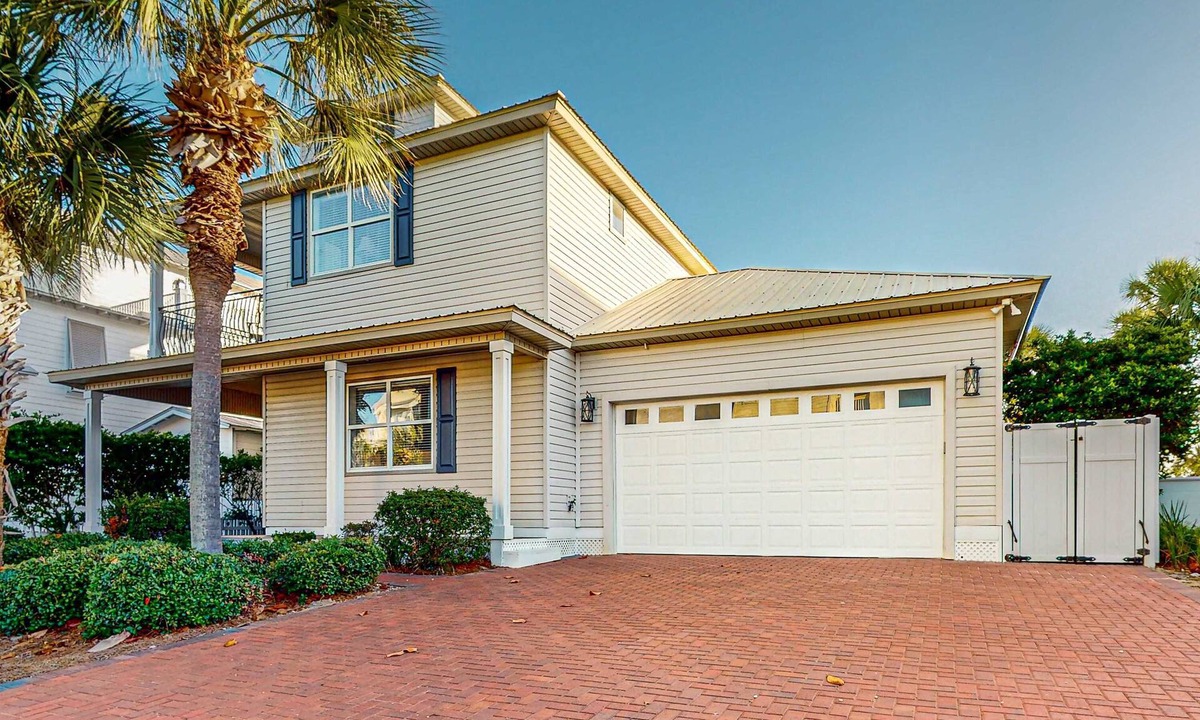 Crystal Shores House | Happy Hours