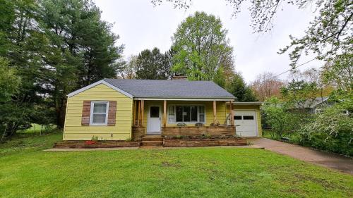 Harbert House | Harbert Hideaway