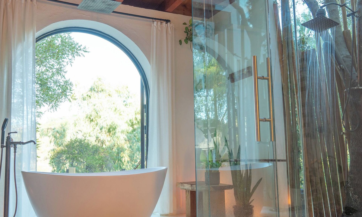 Topanga House | Heavenly Tree Spa - Treehouse Crystal Spa in Topanga Canyon