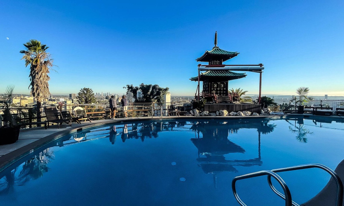 Hollywood Heights Apartment | Hollywood Hills Deluxe Living