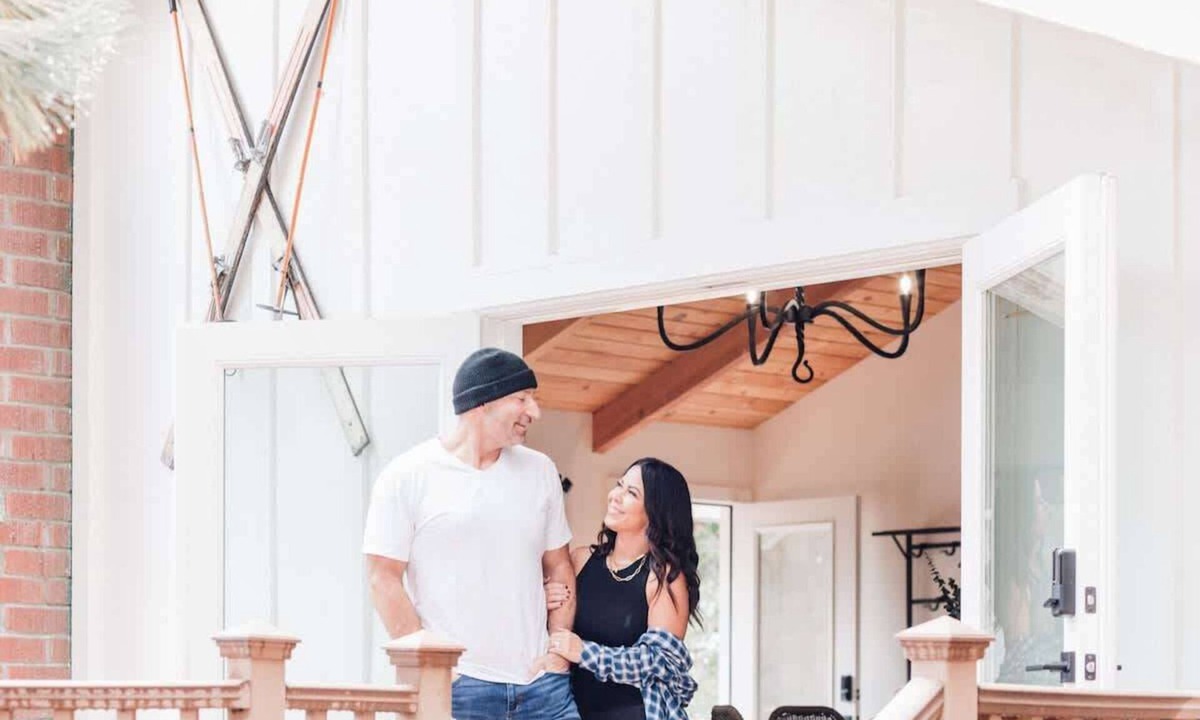 Running Springs Cabin | Hot Tub, Fireplace & Deck, KIng Beds Walkable to Town