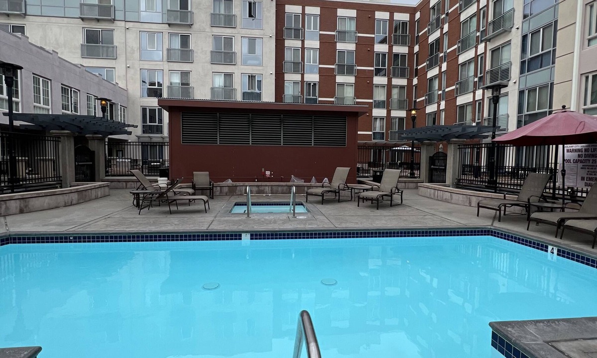 Gaslamp Quarter Apartment | in the heart of gaslamp