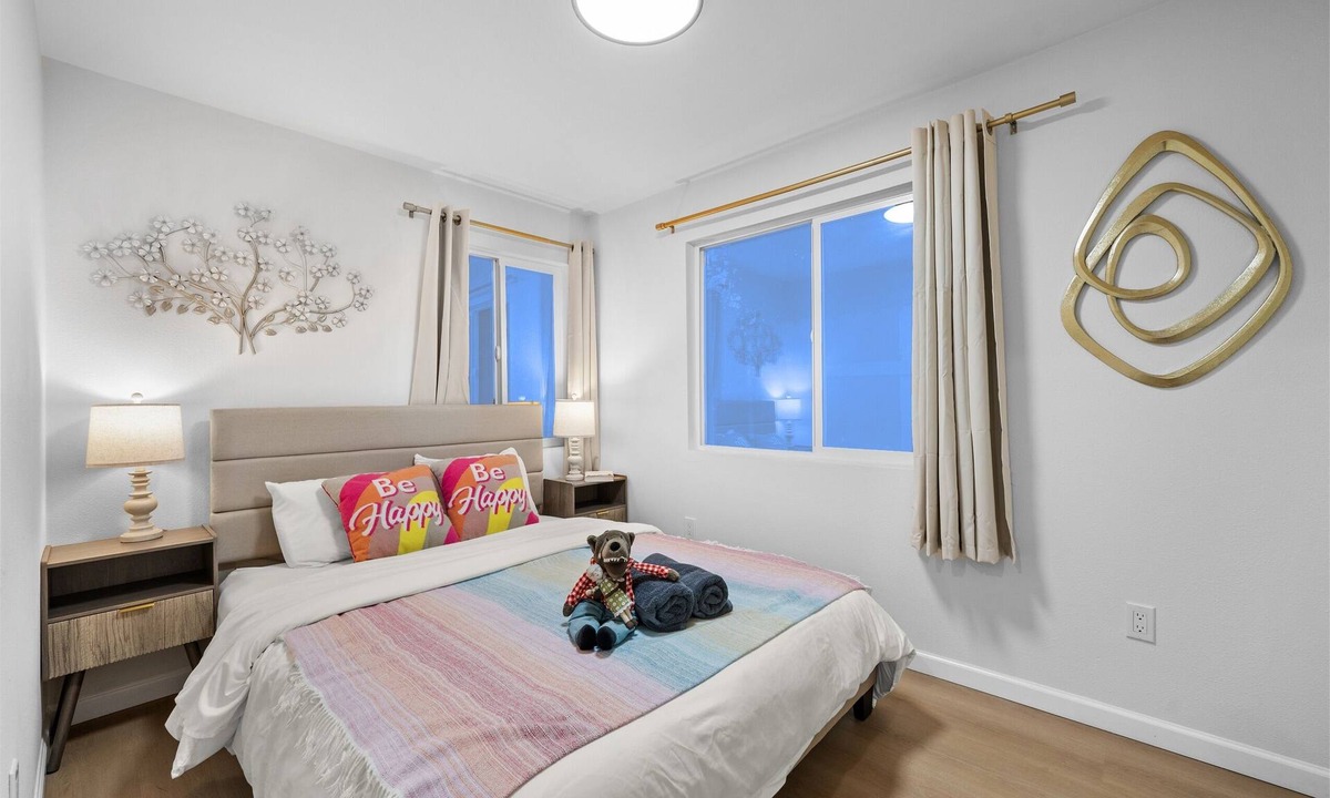 Upland House | Jie’s Cozy private Guesthouse · New 1B1B in Upland