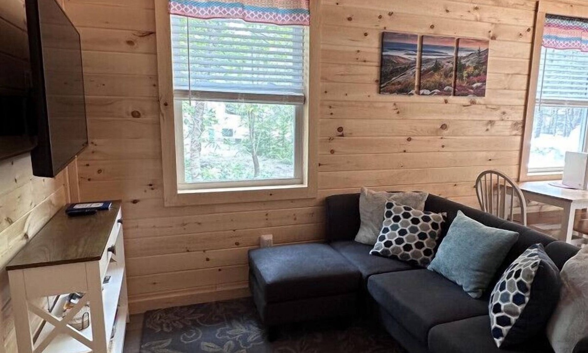 Town Hill Cottage | Kimball Cottage-A Forest Retreat. Close to Acadia!