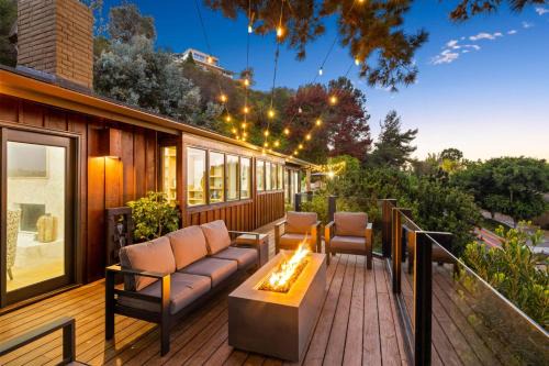 Hidden Valley House | La Jolla Hillside Poolside Paradise