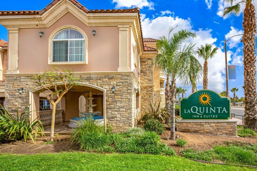 Moreno Valley Hotel | La Quinta by Wyndham Moreno Valley