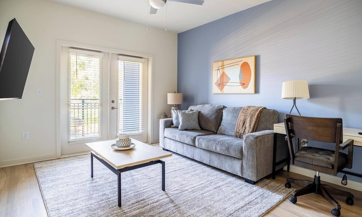 Bellview Apartment | Landing | Amazing 1BD, Gym, Pool
