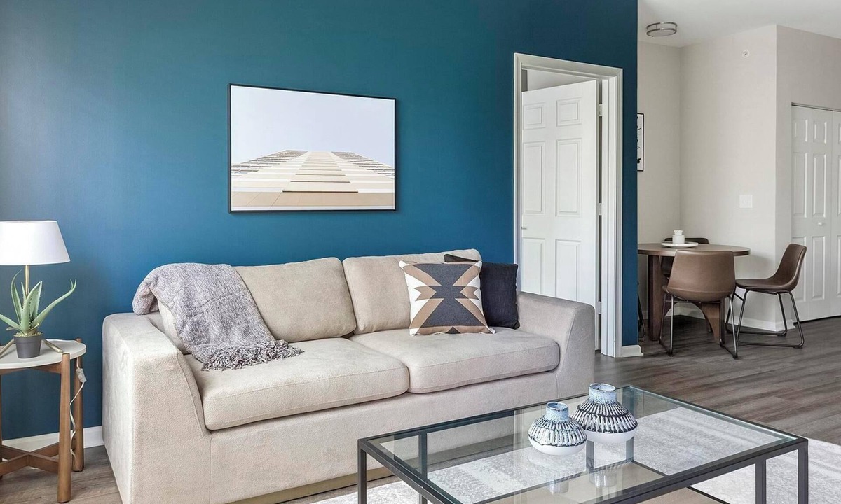 Norristown Apartment | Landing | Beautiful 2BD, Pool, Gym