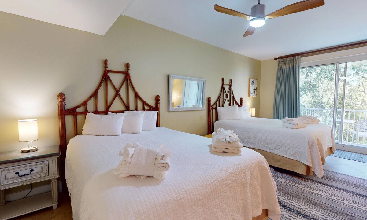 Baytowne Wharf Condo | Lasata 3403 ~ "Grand Getaway" Stylish Studio in Baytowne Wharf