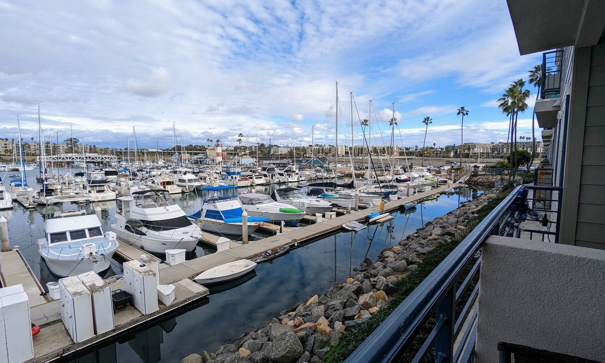 Townsite Condo | Lovely 1-bedroom condo by the Harbor.