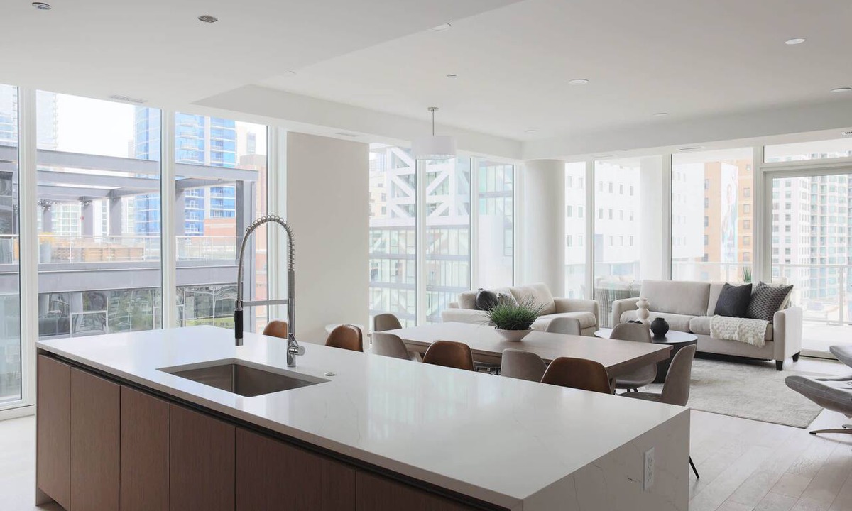 Near North Side Apartment | Luxury Loft Collection 903 - Terrace - River North