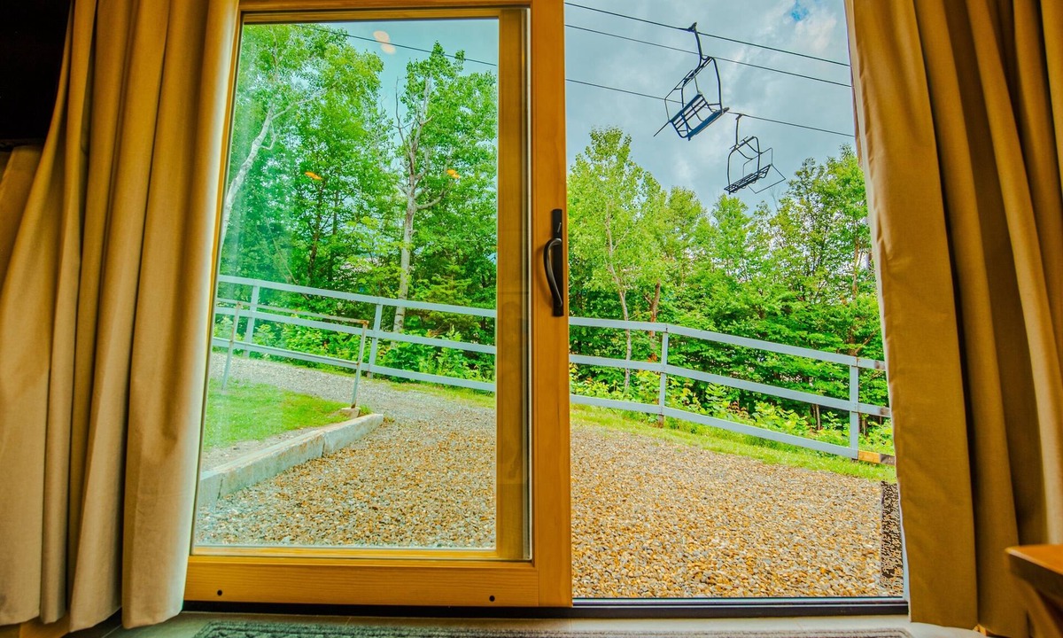 Carrabassett Valley Condo | Luxury Sugarloaf - Ski-In/Ski-Out in Gondola Village