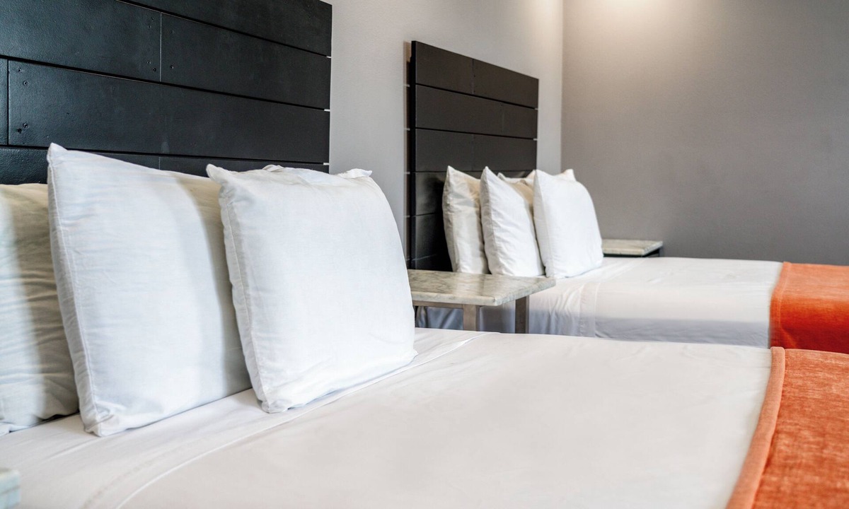 Inglewood Hotel | LYFE INN & SUITES by AGA - LAX Airport