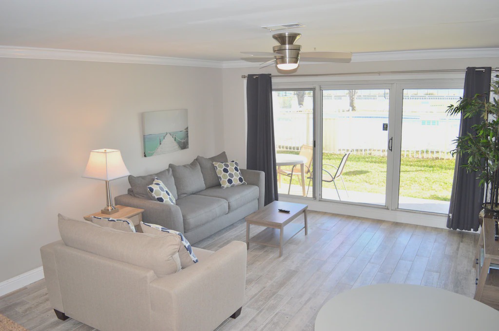 Miramar Beach Condo | Maravilla Remodeled Poolside Condo🌞🌞Hallway Bunks😎😎Curved Tv🌴No Pets