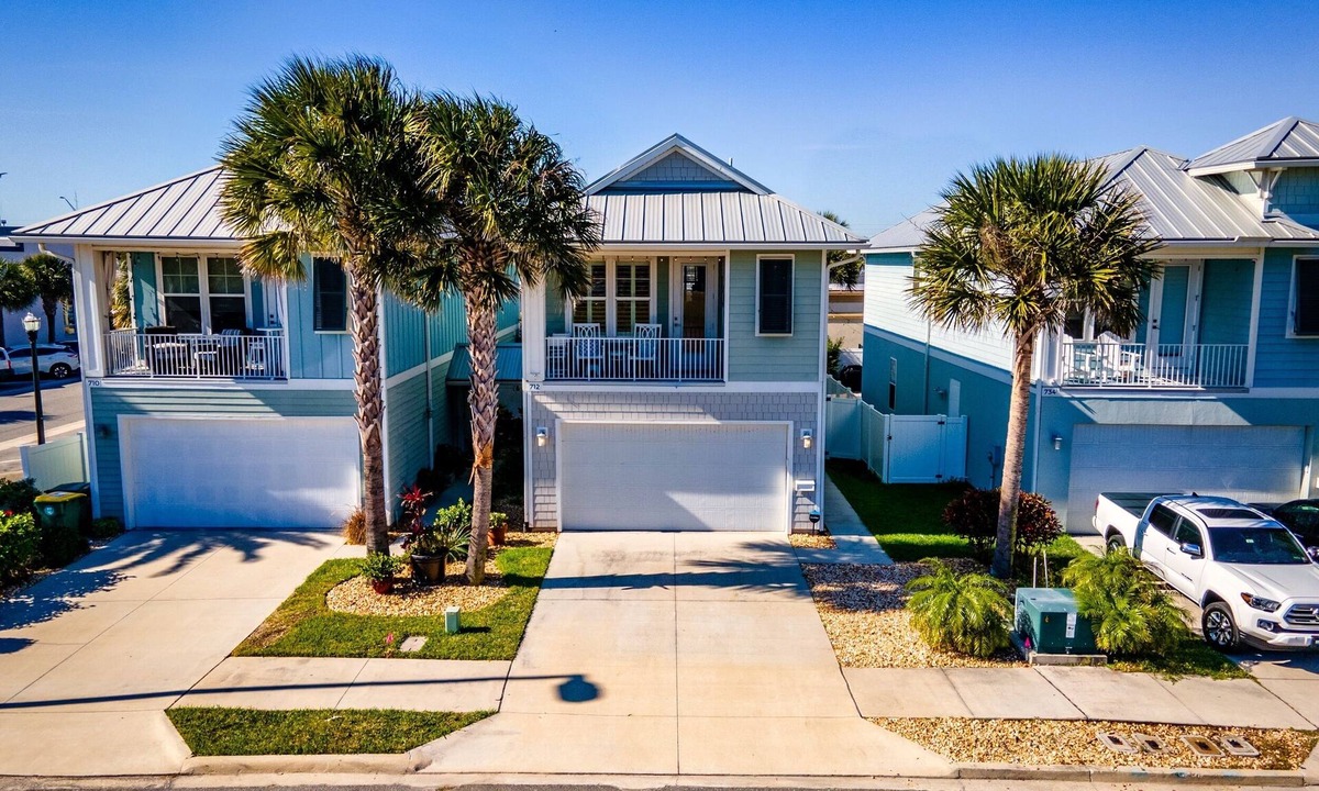 Jacksonville Beach House | Margarita Villa Modern Home with Partial Ocean Views 3BR/2.5BA