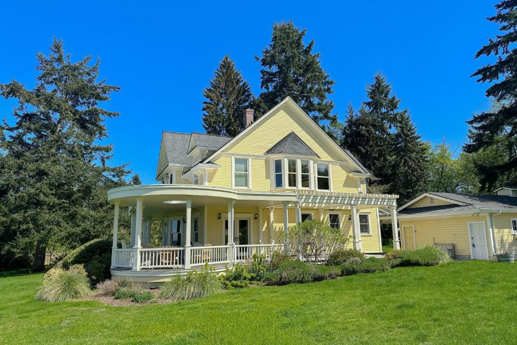 Langley House | Marty's Place