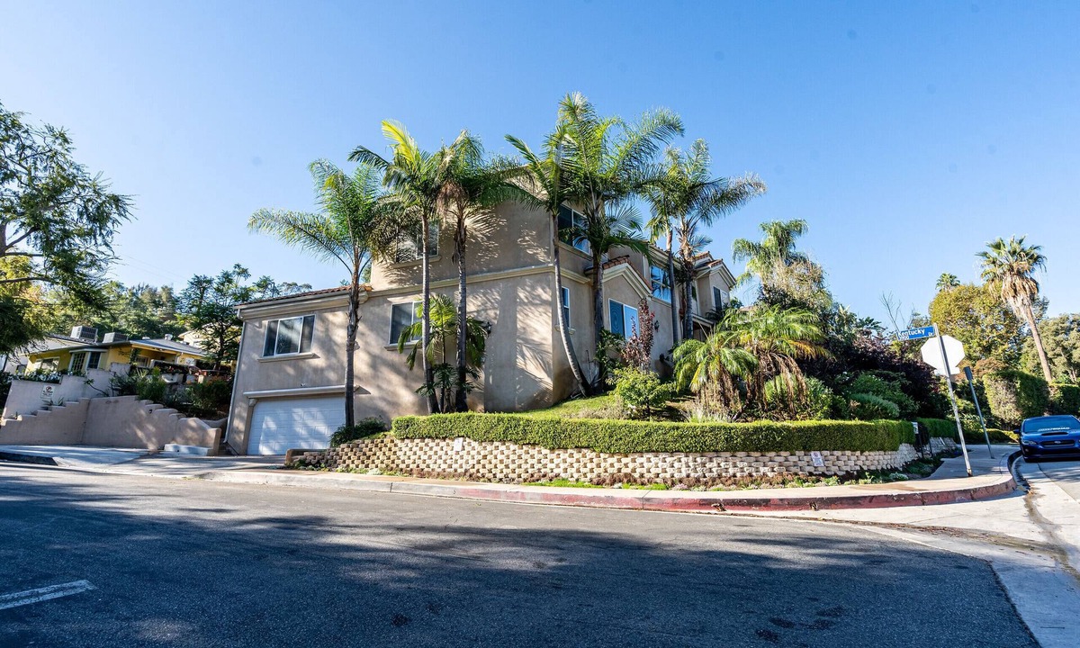Studio City House | Mediterranean Oasis Villa /pool and bbq /koi pond