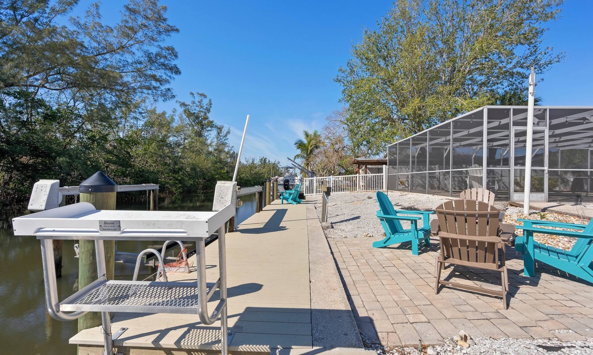 Whitney Beach House | ⚓Mermaid Bay! Canal Front, Pool, Dock & More!⚓