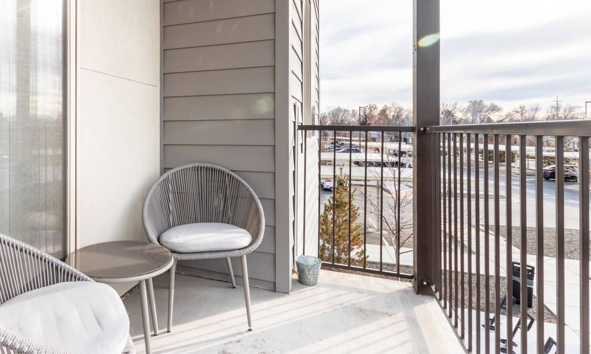 Boise Bench Apartment | Modern Apartment in Prime Location (ID6812X22)