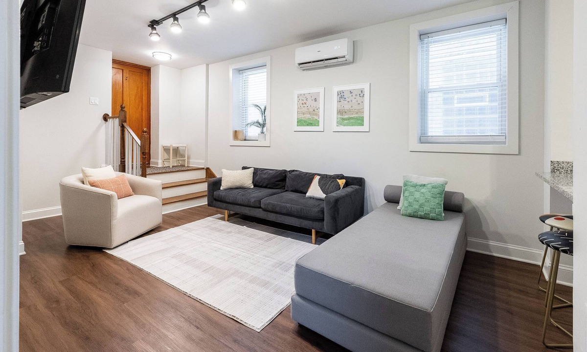 Avondale House | Modern Apt in Trendy Neighborhood w/Free Parking