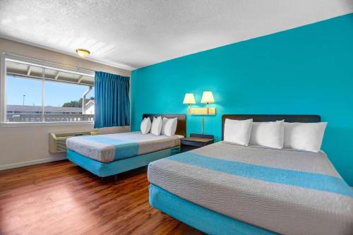 Fort Bragg Hotel | Motel 6 Fort Bragg, CA