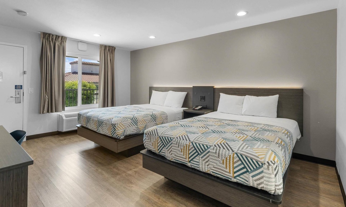 La Mesa Hotel | Motel 6 La Mesa, CA