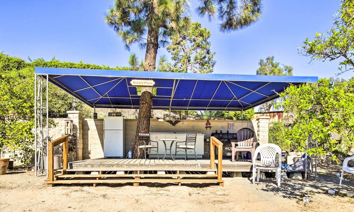 Lincoln Acres Apartment | Near Historic Dtwn, Comic-Con: Sunny Bonita Studio