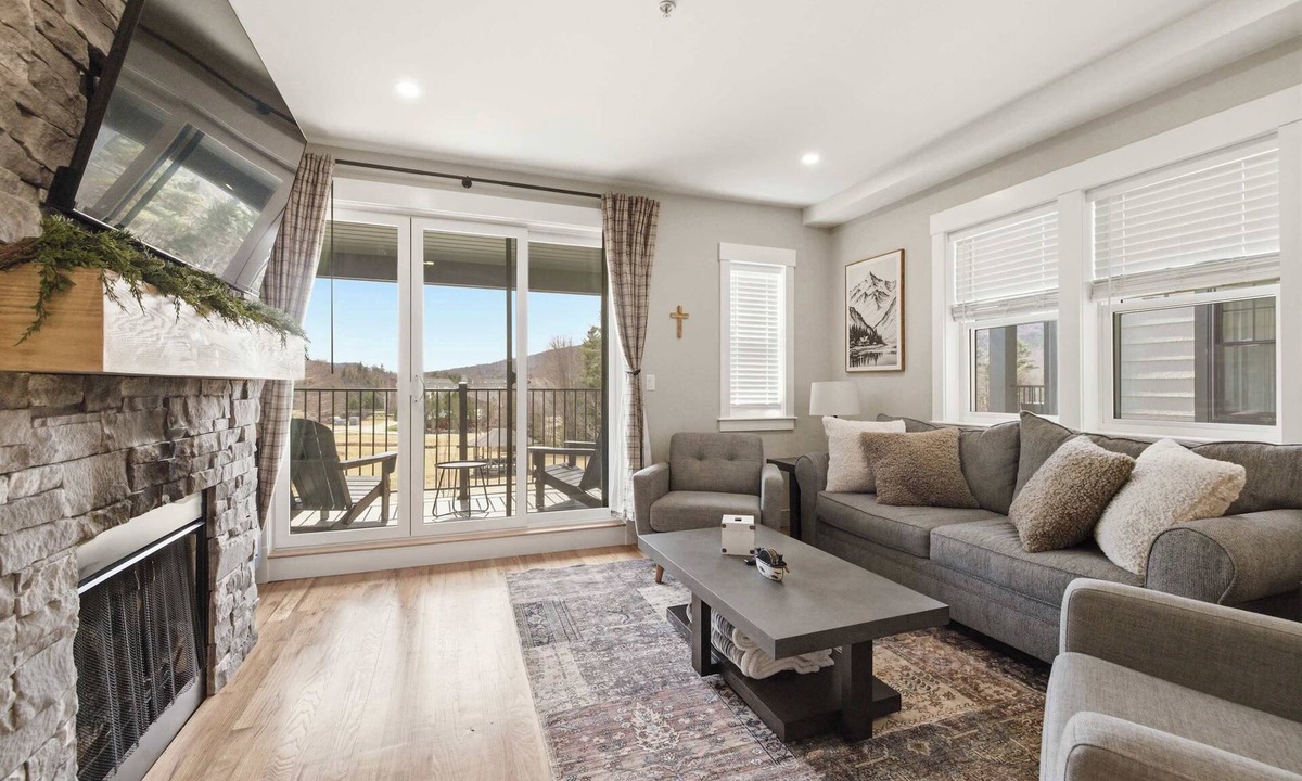 Waterville Valley House | New Construction | EV Charger | Sleeps 11