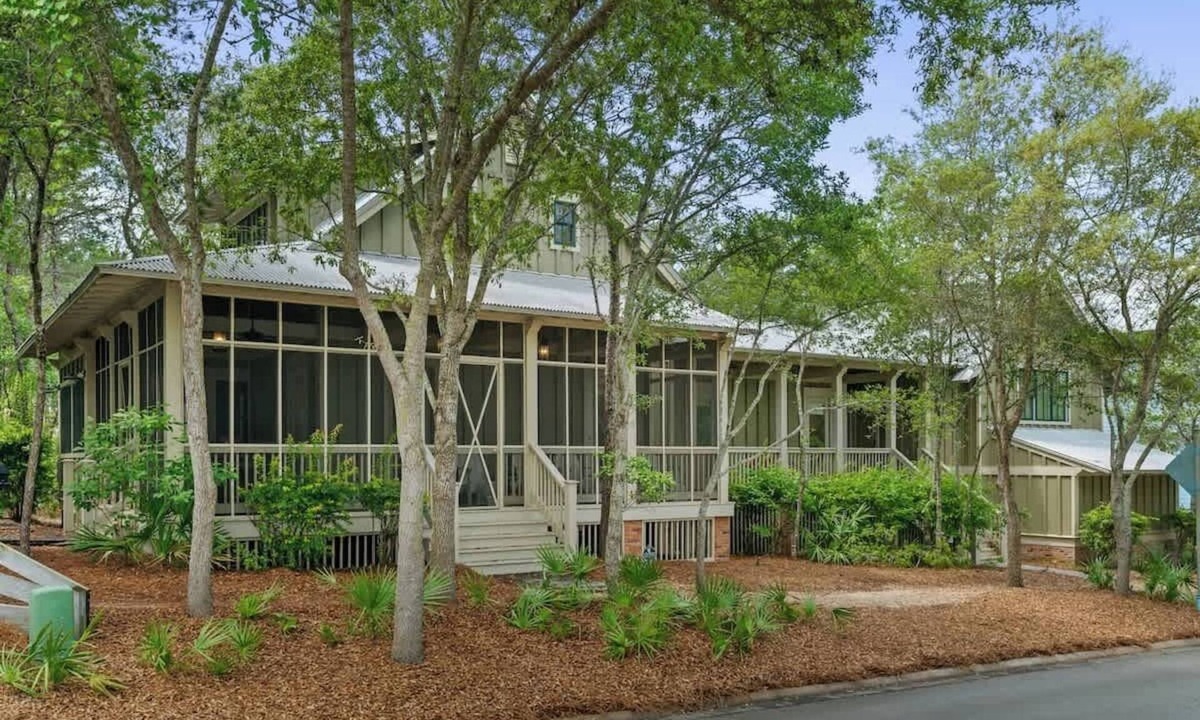 Cottage District House | Newly Updated Spacious 4BR WaterColor Home, Carriage House and Bikes Included