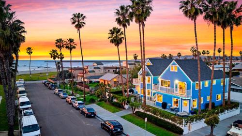 Ocean Beach House | Ocean Beach Cottage with Views