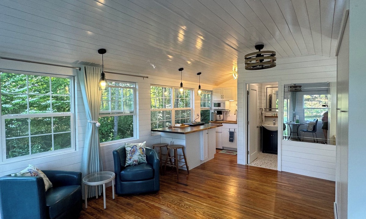 West Tremont Apartment | Oceanside Acadia Artist's Studio with high end finishes and local character