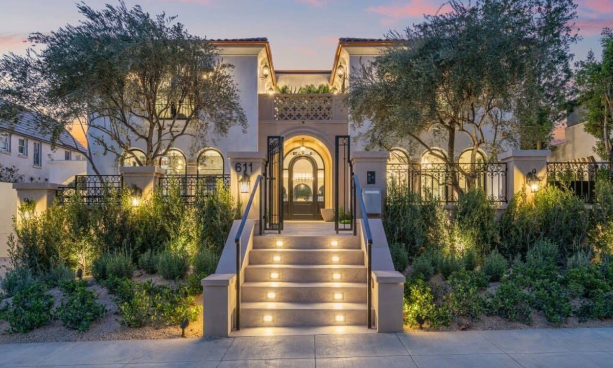 The Flats Villa | Opulent Beverly Hills Estate