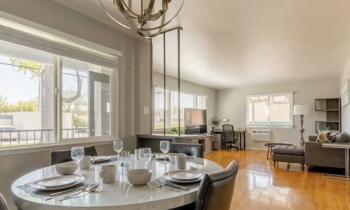 Pasadena Apartment | Pasadena Charm – Spacious 1BR, Walk to Gold line