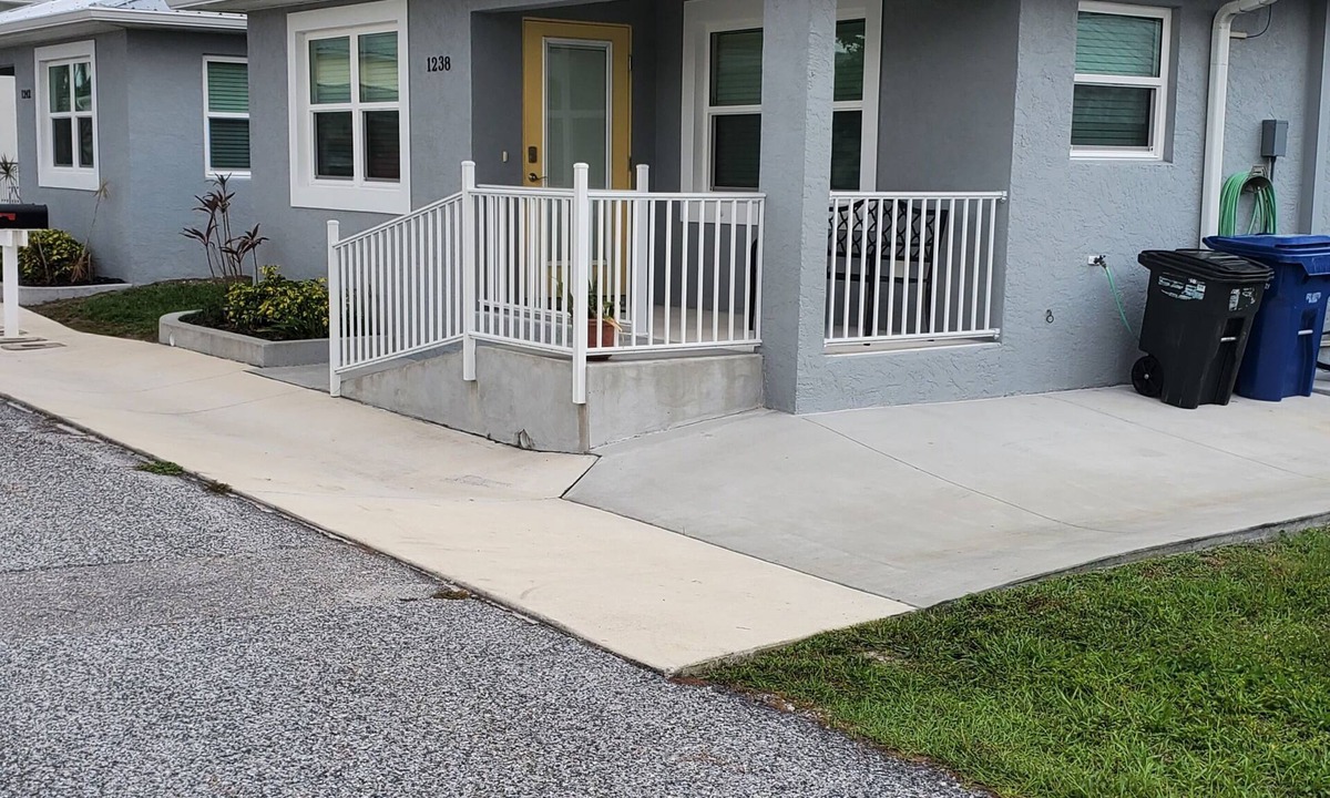 Southgate House | Peaceful 2-bedroom house in Sunny Sarasota