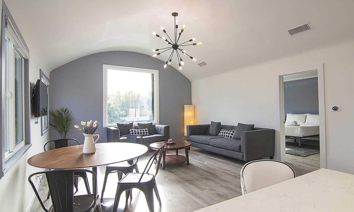 Hollywood House | Penthouse Two @ World Artists Living