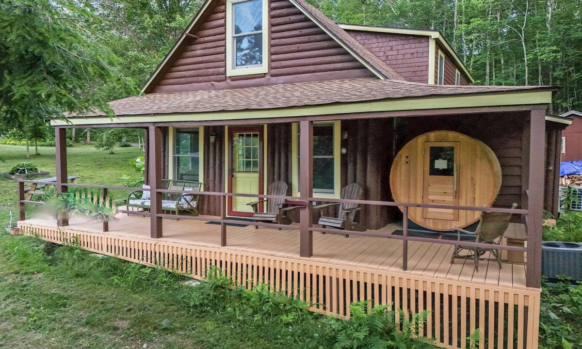 Belgrade House | Perfect Maine Getaway in a Recently Renovated Cabin!
