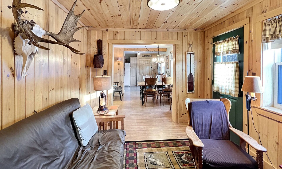 Greenville House | Pine Cone Cottage (Close to Town and Snowmobile Trails!)