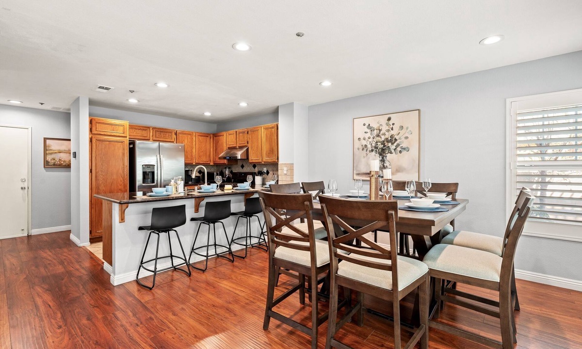 Los Serranos House | Pomona College/3BD/2.5BA/6Beds