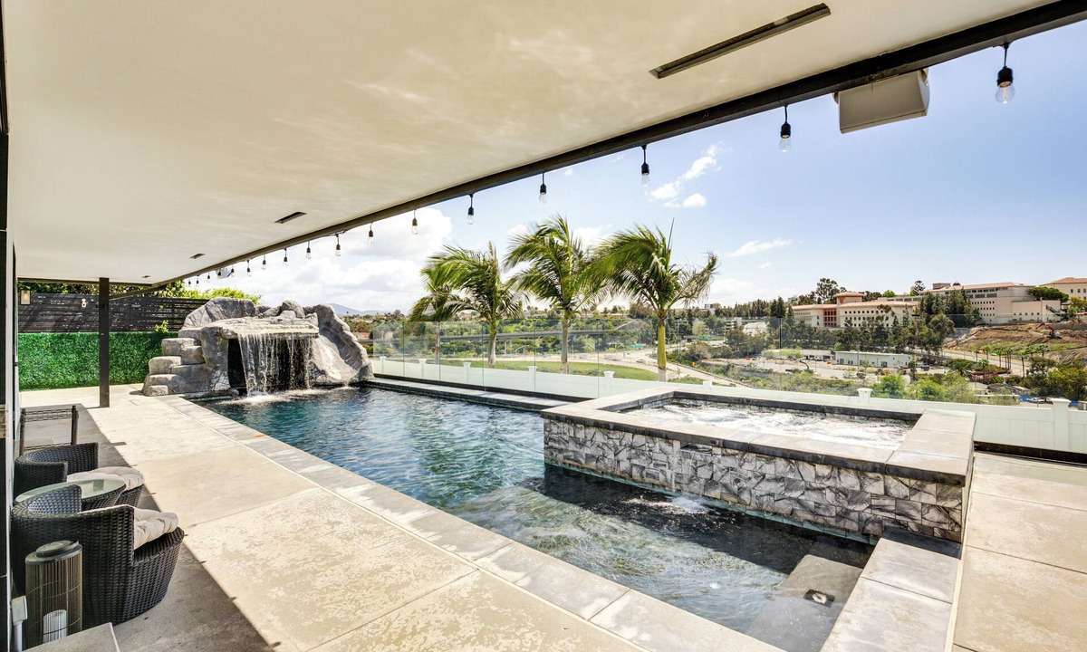 Del Cerro House | Pool, Spa & City Views: Luxe Home in San Diego!